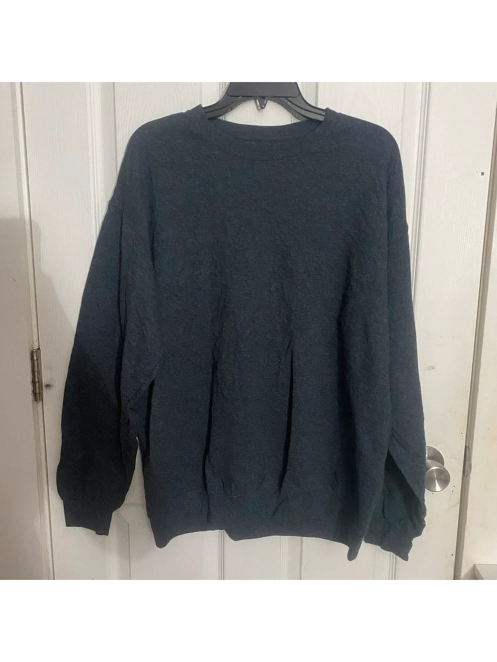 Charcoal Gray Crewneck Sweatshirt Size L